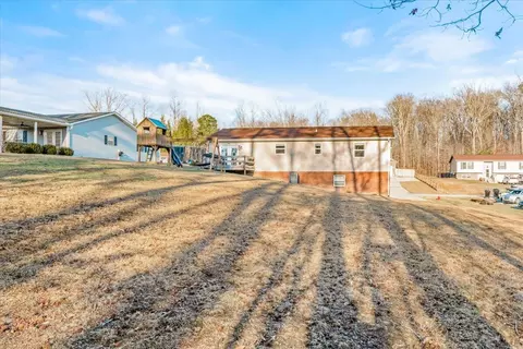 Exterior - 332 Hickory Ridge Dr, Corbin, KY 40701 photo 9 of 9