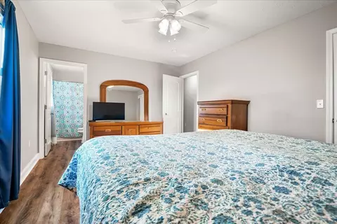Bedroom - 332 Hickory Ridge Dr, Corbin, KY 40701 photo 2 of 7