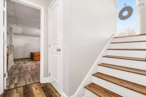 Entry Way - 332 Hickory Ridge Dr, Corbin, KY 40701 photo 4 of 6
