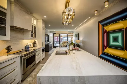 106 W Vine St, Lexington, KY 40507