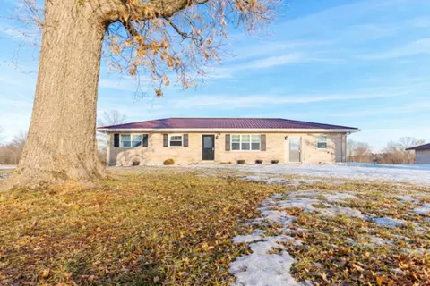 109 Pin Oak Dr, Berea, KY 40403