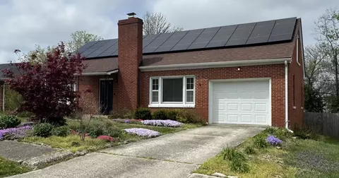 120 Windsor Dr, Winchester, KY 40391