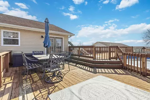 Exterior - 824 Walnut Rd, Lily, KY 40740 photo 5 of 12