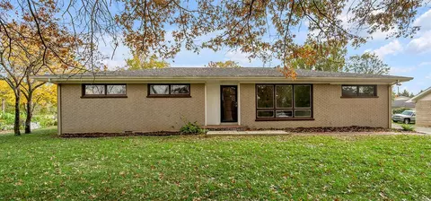 4039 Royster Rd, Lexington, KY 40516