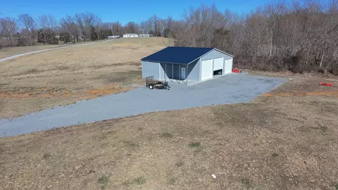 343 Sandlick Rd, Columbia, KY 42728