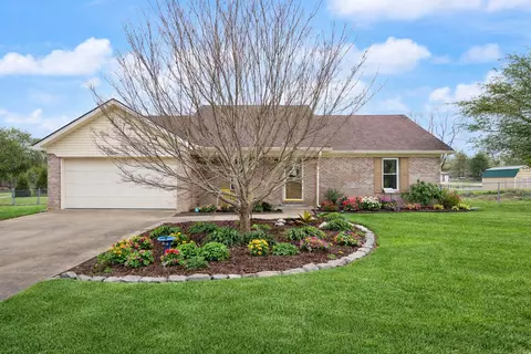 68 Spring View Dr, Somerset, KY 42503