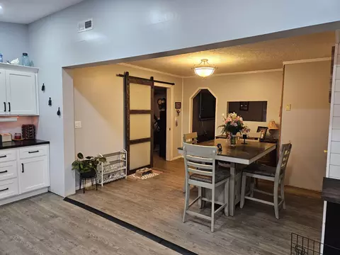 Dining - 21 Ashley Dr, Liberty, KY 42539 photo 1 of 1