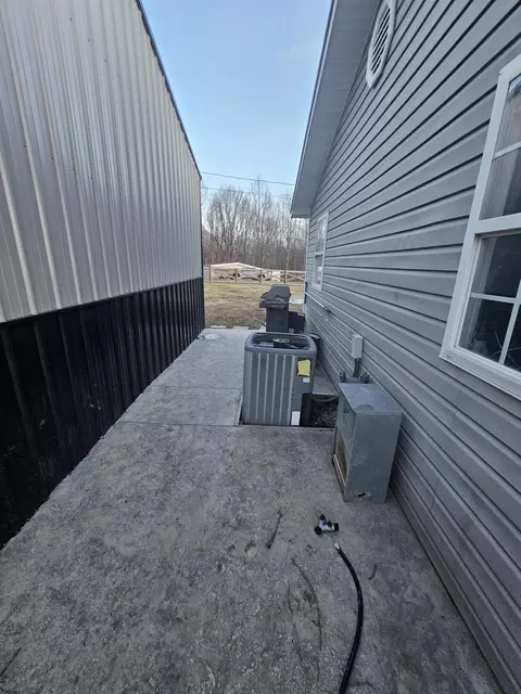 Exterior - 21 Ashley Dr, Liberty, KY 42539 photo 5 of 16