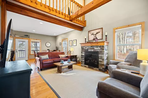 326 Cascade Cir, Russell Springs, KY 42642
