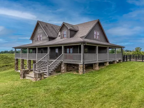 289 Baker Cemetery Rd, Olive Hill, KY 41164