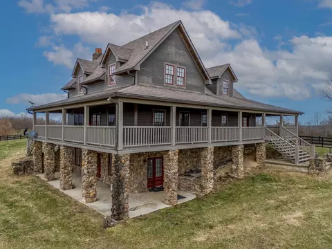 289 Baker Cemetery Rd, Olive Hill, KY 41164