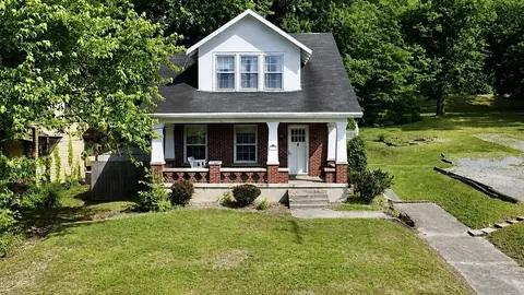 121 E 5th St, Morehead, KY 40351
