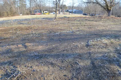 1762 Black Diamond Rd, Corbin, KY 40701 photo 3
