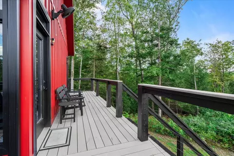 Exterior - 772 Chestnut Log Branch Rd, Campton, KY 41301 photo 8 of 10