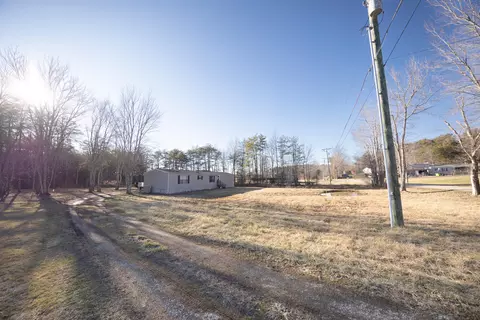 Exterior - 843 Campbell Rd, Corbin, KY 40701 photo 5 of 7