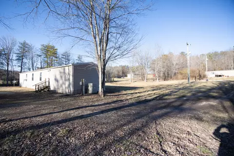 Exterior - 843 Campbell Rd, Corbin, KY 40701 photo 4 of 7