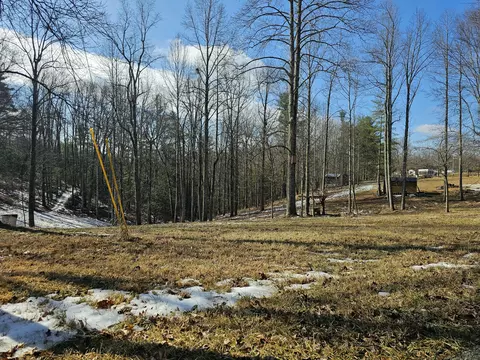 155 Baker Estates Rd, Pine Ridge, KY 41360 photo 2