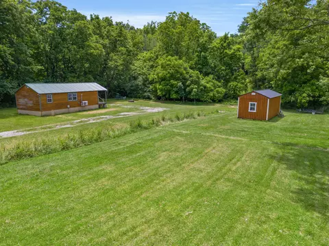 Exterior - 1090 Gunnell Rd, Georgetown, KY 40324 photo 3 of 8