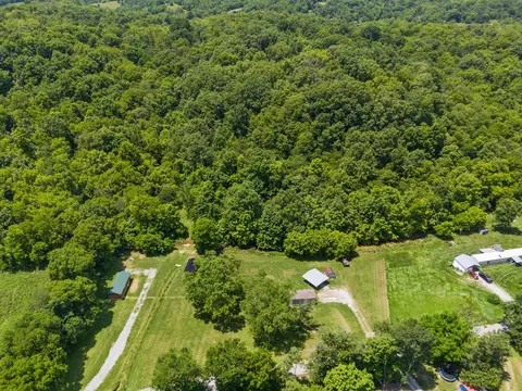 View/Area - 1090 Gunnell Rd, Georgetown, KY 40324 photo 2 of 9