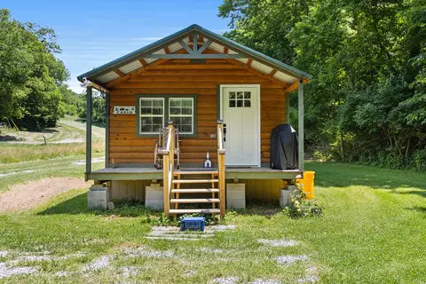 Exterior - 1090 Gunnell Rd, Georgetown, KY 40324 photo 8 of 8
