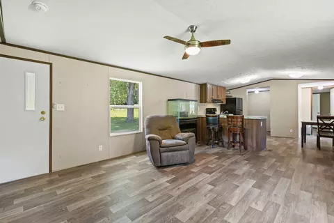 Living - 1090 Gunnell Rd, Georgetown, KY 40324 photo 1 of 1