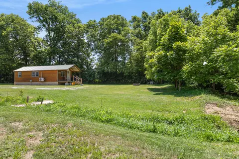 Exterior - 1090 Gunnell Rd, Georgetown, KY 40324 photo 1 of 8