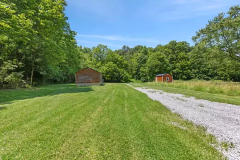 Exterior - 1090 Gunnell Rd, Georgetown, KY 40324 photo 2 of 8
