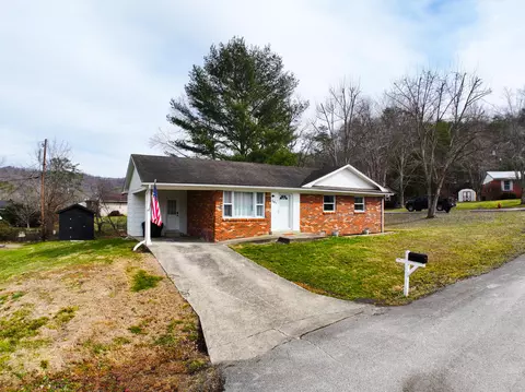 201 Scott Ct, Irvine, KY 40336