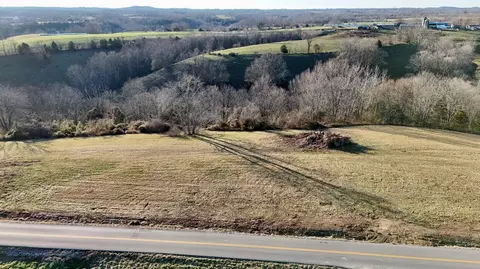 5387 Sugar Creek Rd, Lancaster, KY 40444