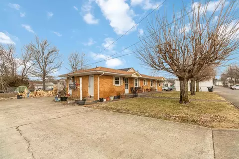19 S Lucas St, Junction City, KY 40440