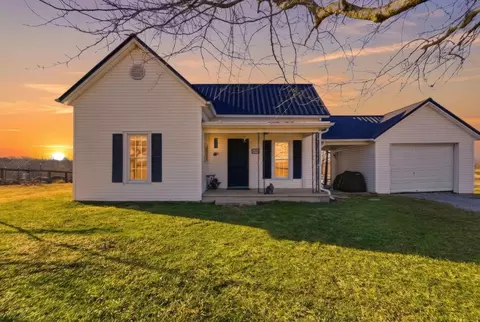 1297 Kemper Ln, Lancaster, KY 40444