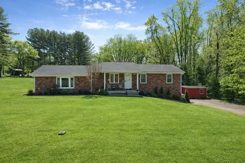 249 Cummins Ln, Somerset, KY 42503