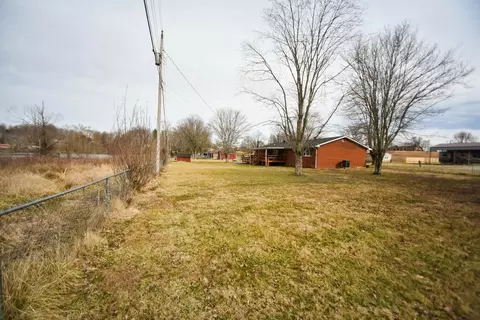 Exterior - 209 Hilltop Dr, Nancy, KY 42544 photo 6 of 7