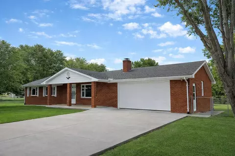 209 Hilltop Dr, Nancy, KY 42544