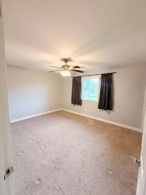 Bedroom - 209 Hilltop Dr, Nancy, KY 42544 photo 3 of 3