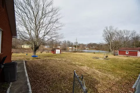 Exterior - 209 Hilltop Dr, Nancy, KY 42544 photo 4 of 7