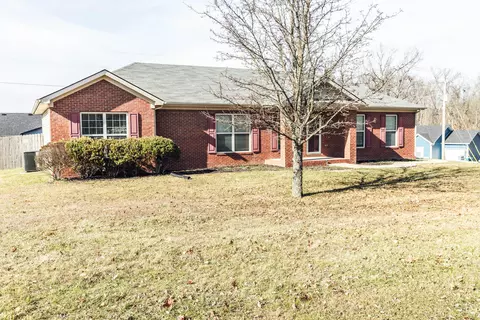 1204 Alton Station Rd, Lawrenceburg, KY 40342