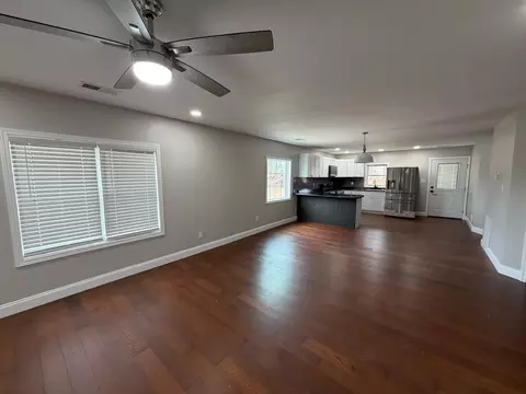 Living - 1086 Moore Hill Ave, Corbin, KY 40701 photo 3 of 3
