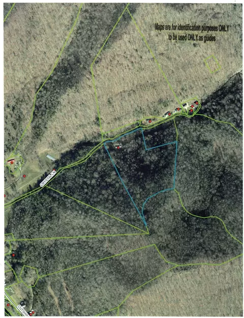 302 Crystal Ln, Wooton, KY 41776