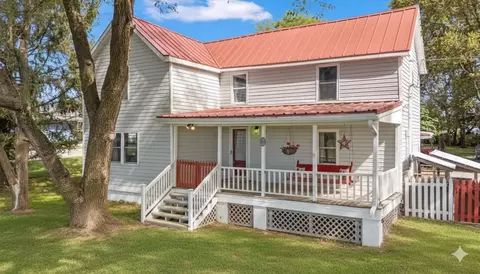 2613 Pine Grove Rd, Paris, KY 40361