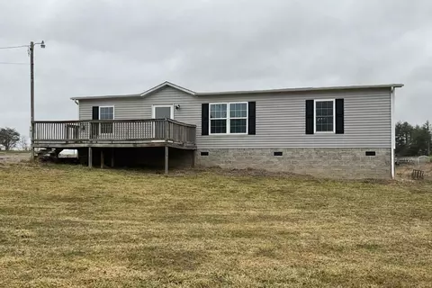 82 Coffee Tree Ln, Somerset, KY 42503