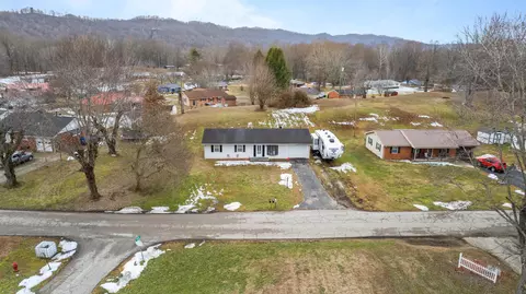 178 Indian Hills Cir, Vanceburg, KY 41179