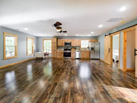 143 Outlook Dr, Owingsville, KY 40360