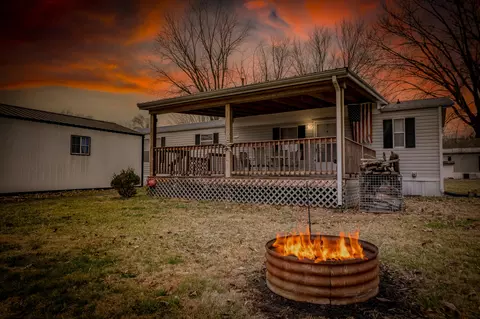 Exterior - 60 Ridgeway Dr, Morehead, KY 40351 photo 2 of 3