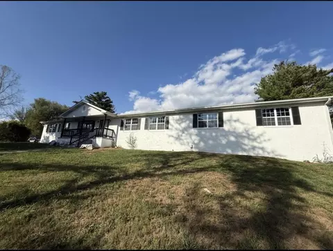 30 Childress Dr, Somerset, KY 42503