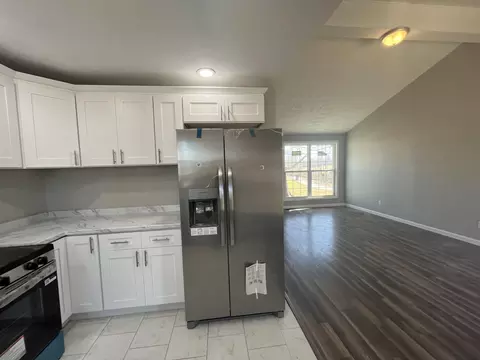 Kitchen - 271 Clay Ave, Corbin, KY 40701 photo 1 of 3