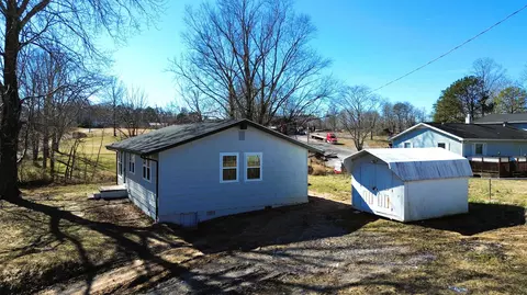 Exterior - 271 Clay Ave, Corbin, KY 40701 photo 2 of 3