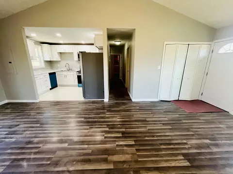 Entry Way - 271 Clay Ave, Corbin, KY 40701 photo 1 of 1