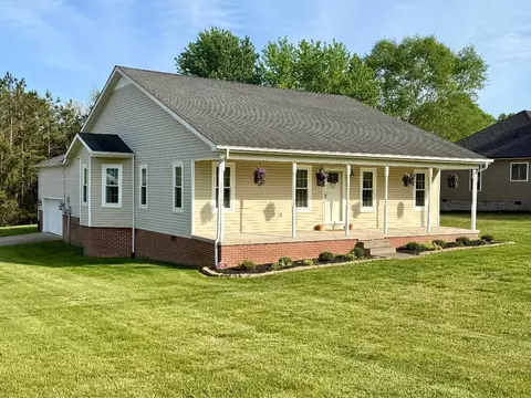 28 Lakepointe Dr, Corbin, KY 40701
