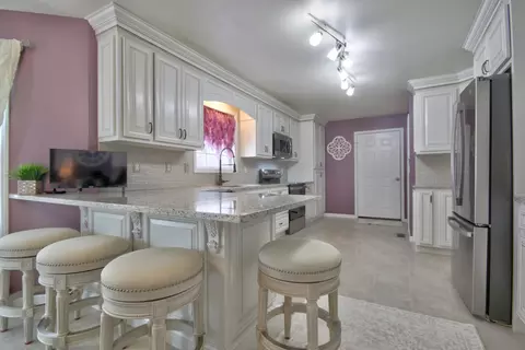 Kitchen - 28 Lakepointe Dr, Corbin, KY 40701 photo 1 of 6